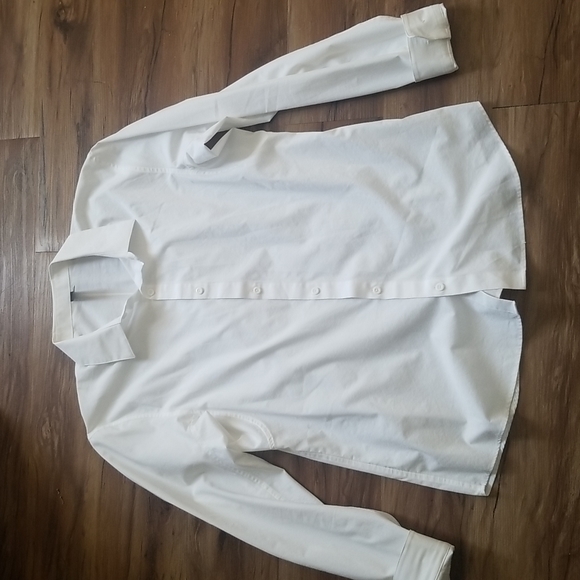 Lululemon athletica button down shirts. - Picture 2 of 4